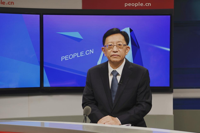 中國節能環保集團有限公司黨委書記、董事長宋鑫做客人民網。人民網記者 王曉嘯 攝
